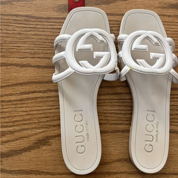Gucci White Sandals for Women - Picture 10 of 11